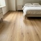 Aquacore AC5 – plancher laminé noyeau noir hydrofuge, couleur chêne Canadien